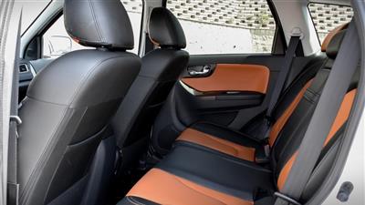 ردیف عقب صندلی ها در کابین هایما S7 توربو